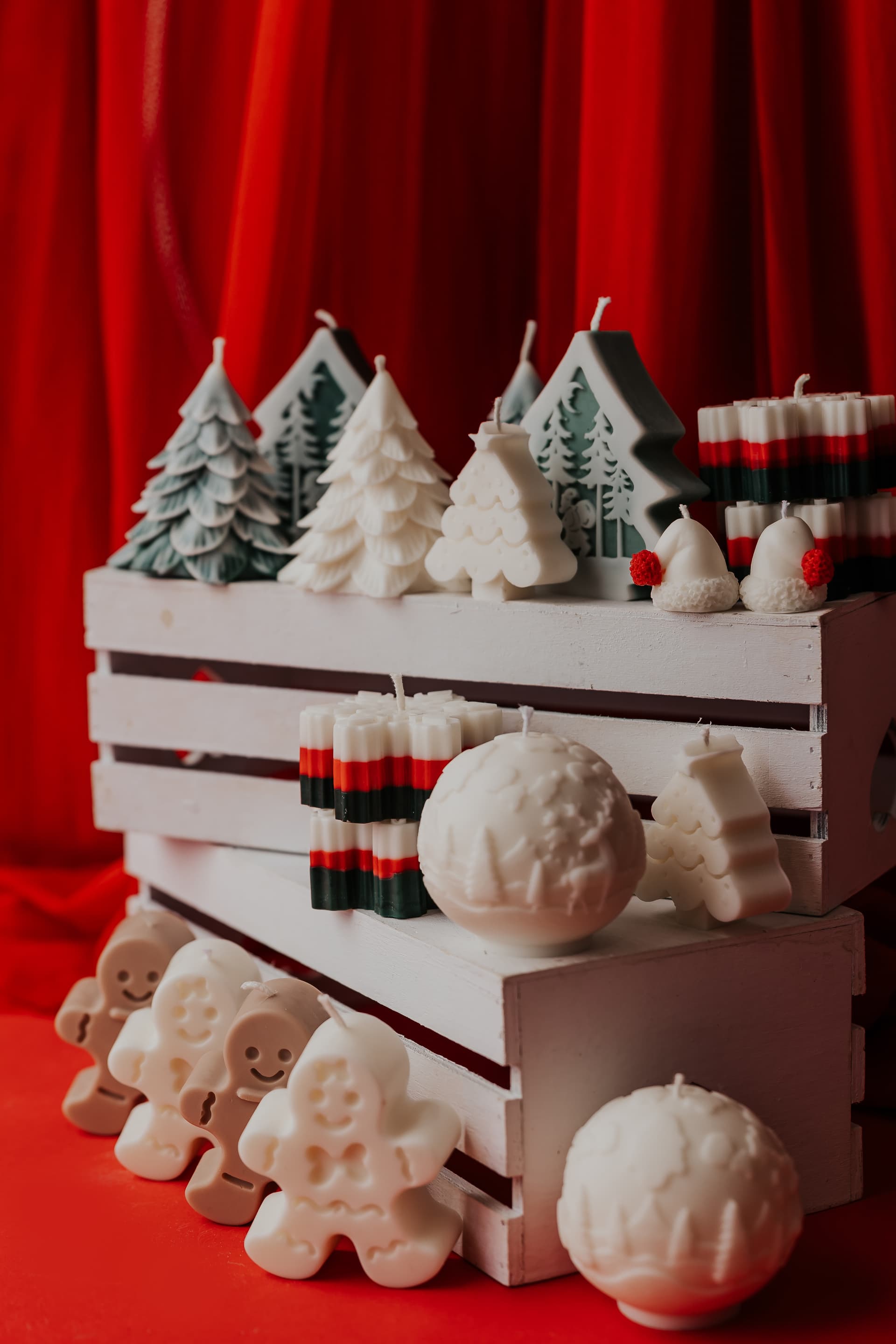 Božićna kolekcija - ručno izrađene božićne svijeće